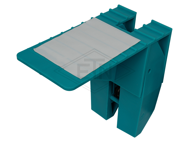 Holding system voor Oil collecting pots rond magnetic houder en plattform, met sticking materiaal voor fixation on de rails