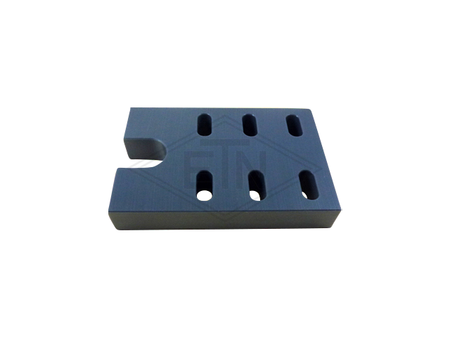 Glijgeleider voor rail ø 32 mm, Materiaal PE, 180 x 120 x 30 mm, 6 x bevestiging holes LL 13 x 30 mm